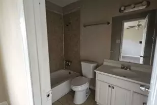 8715 Valley Ledge Dr, Houston, TX 77078 - Photo 8