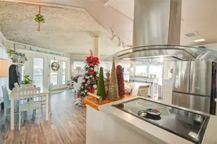 83 Dolphin Ln, Freeport, TX 77541 - Photo 16
