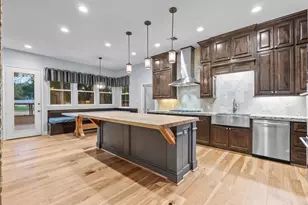 713 Bayou Crest Dr, Dickinson, TX 77539 - Photo 12