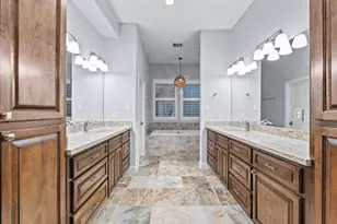 713 Bayou Crest Dr, Dickinson, TX 77539 - Photo 28