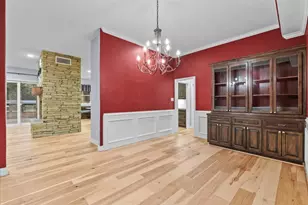 713 Bayou Crest Dr, Dickinson, TX 77539 - Photo 16
