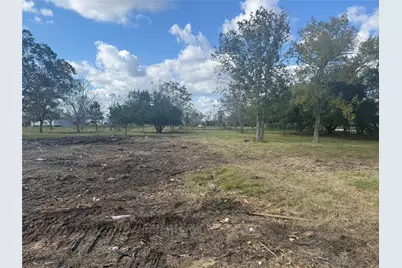 1914 1st Street, Liverpool, TX 77577 - Photo 2