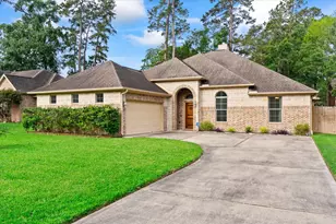 754 Forest Ln Dr, Conroe, TX 77302 - Photo 2