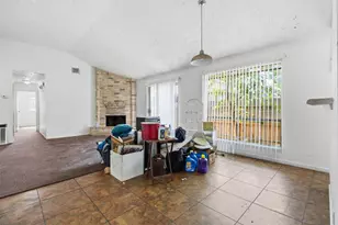 10020 Ridgecoral Dr, Houston, TX 77038 - Photo 8