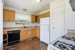 10020 Ridgecoral Dr, Houston, TX 77038 - Photo 12