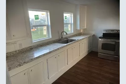 2115 Bonnie Street, Orange, TX 77630 - Photo 4