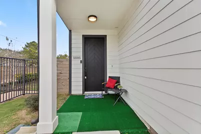 5505 Oakmont Villas Drive, Houston, TX 77091 - Photo 1
