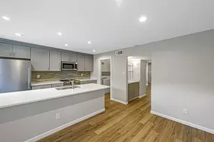 1500 Sandy Springs Unit 35 Rd, Houston, TX 77042 - Photo 8