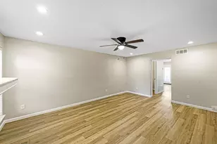 1500 Sandy Springs Unit 35 Rd, Houston, TX 77042 - Photo 4