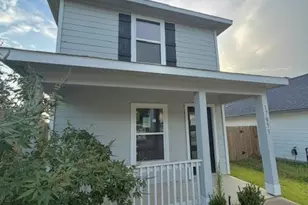 17051 Marie Vlg Dr, Conroe, TX 77306 - Photo 2