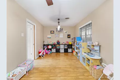 202 W West Street, El Campo, TX 77437 - Photo 6