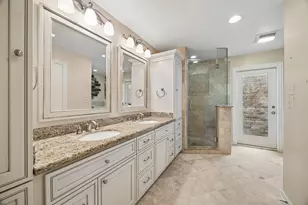 2310 Mill Lake Dr, Kingwood, TX 77339 - Photo 14