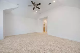 224 E 27th St, Houston, TX 77008 - Photo 16