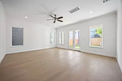 224 E 27th Street, Houston, TX 77008 - Photo 6