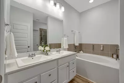 112 Wedgewood Trace Lane, La Porte, TX 77571 - Photo 24