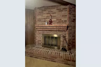 270 Bode Street, El Campo, TX 77437 - Photo 6