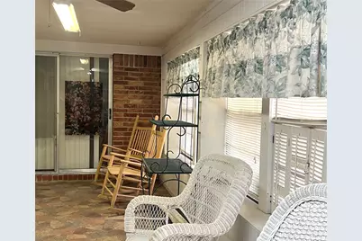 270 Bode Street, El Campo, TX 77437 - Photo 8