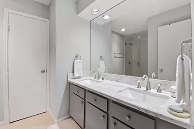 1011 Fountain View Drive, Houston, TX 77057 - Photo 12