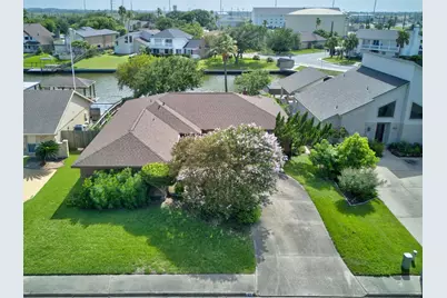 61 Lebrun Court, Galveston, TX 77551 - Photo 38
