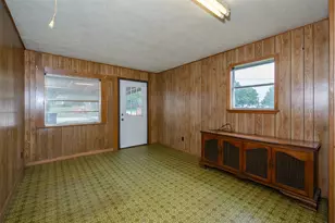 504 N Echols St, Caldwell, TX 77836 - Photo 20