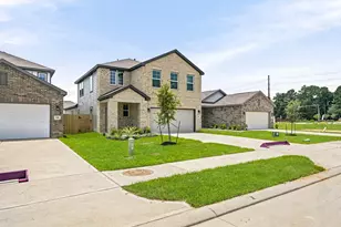 128 Rising Cedar Ln, Hockley, TX 77447 - Photo 2