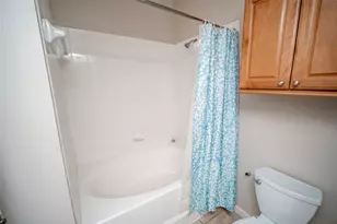 2255 Braeswood Park Dr, Houston, TX 77030 - Photo 20