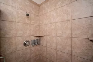 2255 Braeswood Park Dr, Houston, TX 77030 - Photo 22