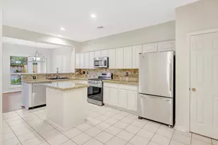 100 Piper Trace, The Woodlands, TX 77381 - Photo 6