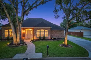 604 Westview Terrace Dr, Sealy, TX 77474 - Photo 1