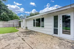 2803 Ashwood St, Houston, TX 77025 - Photo 22