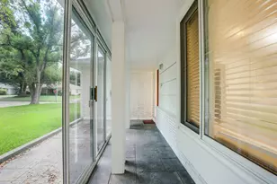 2803 Ashwood St, Houston, TX 77025 - Photo 6