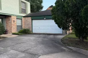 2311 La Quinta Dr, Missouri City, TX 77459 - Photo 4