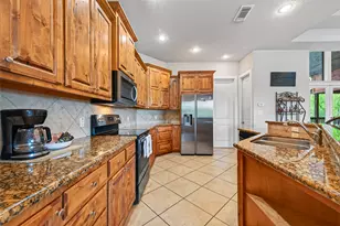 8 Smith Loop S, Cleveland, TX 77327 - Photo 10