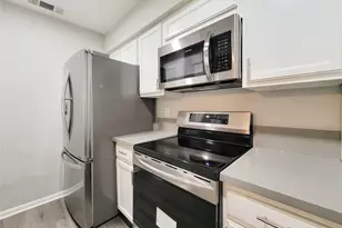 8299 Cambridge St, Houston, TX 77054 - Photo 10