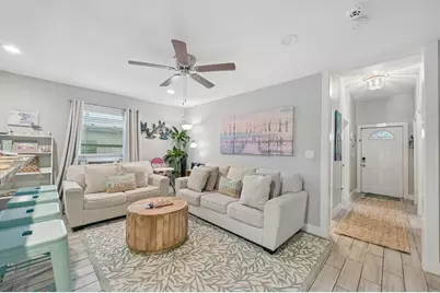 1022 Avenue L, Galveston, TX 77550 - Photo 14