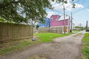 1022 Avenue L, Galveston, TX 77550 - Photo 92