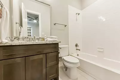 10914 Brookeshire Chase Lane, Houston, TX 77043 - Photo 38