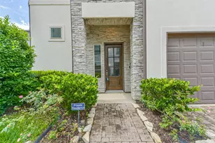 10914 Brookeshire Chase Ln, Houston, TX 77043 - Photo 8
