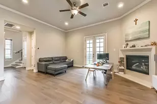 10914 Brookeshire Chase Ln, Houston, TX 77043 - Photo 12