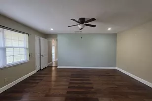 2623 Hollow Hook Rd, Houston, TX 77080 - Photo 20