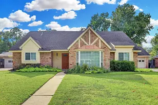 2623 Hollow Hook Rd, Houston, TX 77080 - Photo 1