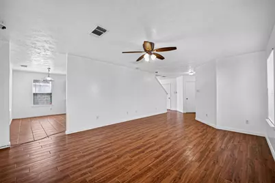 4403 Sprangletop Avenue, Baytown, TX 77521 - Photo 6