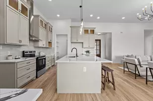 224 Cripple Creek Ln, Angleton, TX 77515 - Photo 12