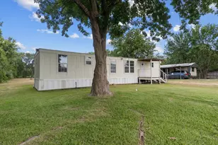 1714 Massey Tompkins Rd, Baytown, TX 77521 - Photo 18
