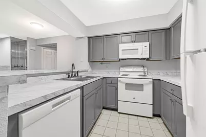 16800 Sugar Pine Drive #31, Houston, TX 77090 - Photo 14