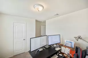 12730 Pelican Bay Dr, Houston, TX 77038 - Photo 4