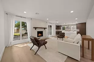 10111 Kerrwood Ln, Houston, TX 77080 - Photo 12