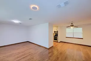 10282 Valley Dr S, Willis, TX 77318 - Photo 16