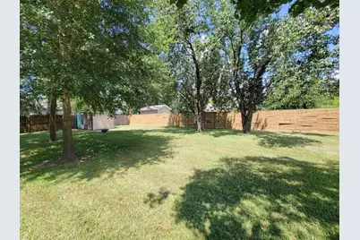 10282 Valley Drive S, Willis, TX 77318 - Photo 40
