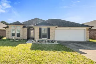3460 Lake Arthur Dr, Port Arthur, TX 77642 - Photo 1